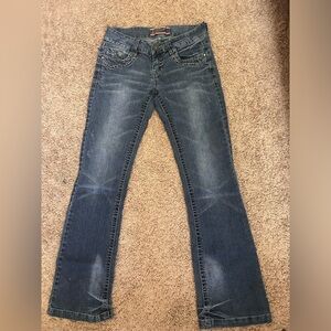 Wallflower jeans Size: 7.   Low rise
